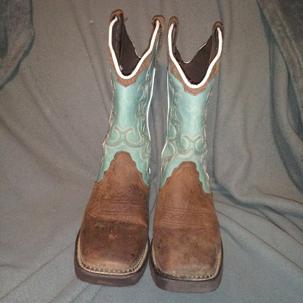 Justin gypsy boots square toe 8.5 B ( cash only)